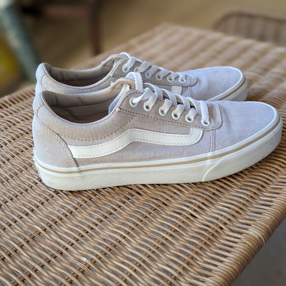 Vans "Ward" taupe skate sneaker size 7.5 in very good shape - Picture 3 of 8